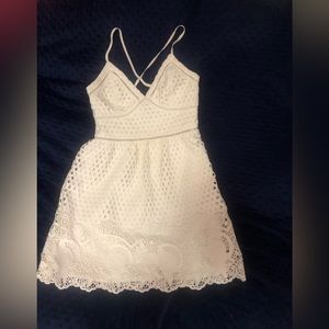 Gorgeous Abercrombie & Fitch White Dress Size Medium